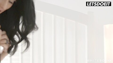 Nelly Kent – Plenty of Time for Sex Before Dinner