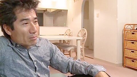 Istri Jepang pantat besar suka berselingkuh dengan banyak orang