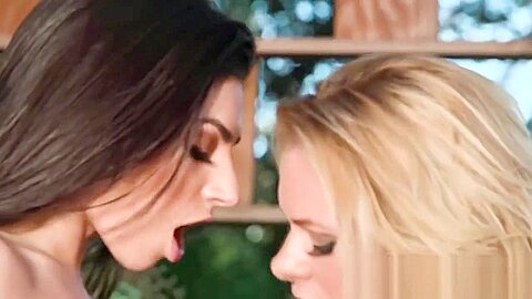 Briana Banks pussy tribbing with Darcie Dolce